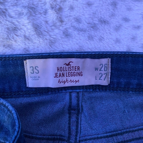 Hollister Skinny Jeans - Picture 4 of 4